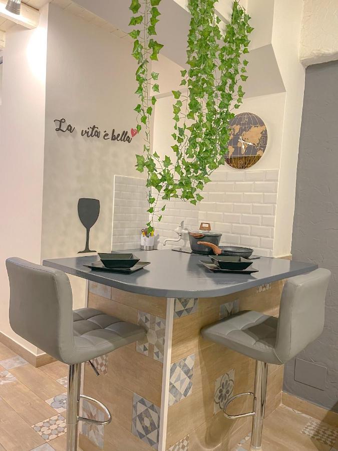 Giusino Home - Centro Storico Palermo Luaran gambar